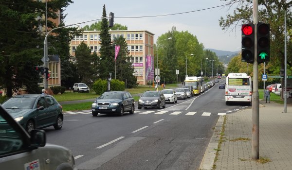 Křižovatka na Palackého u přehrady